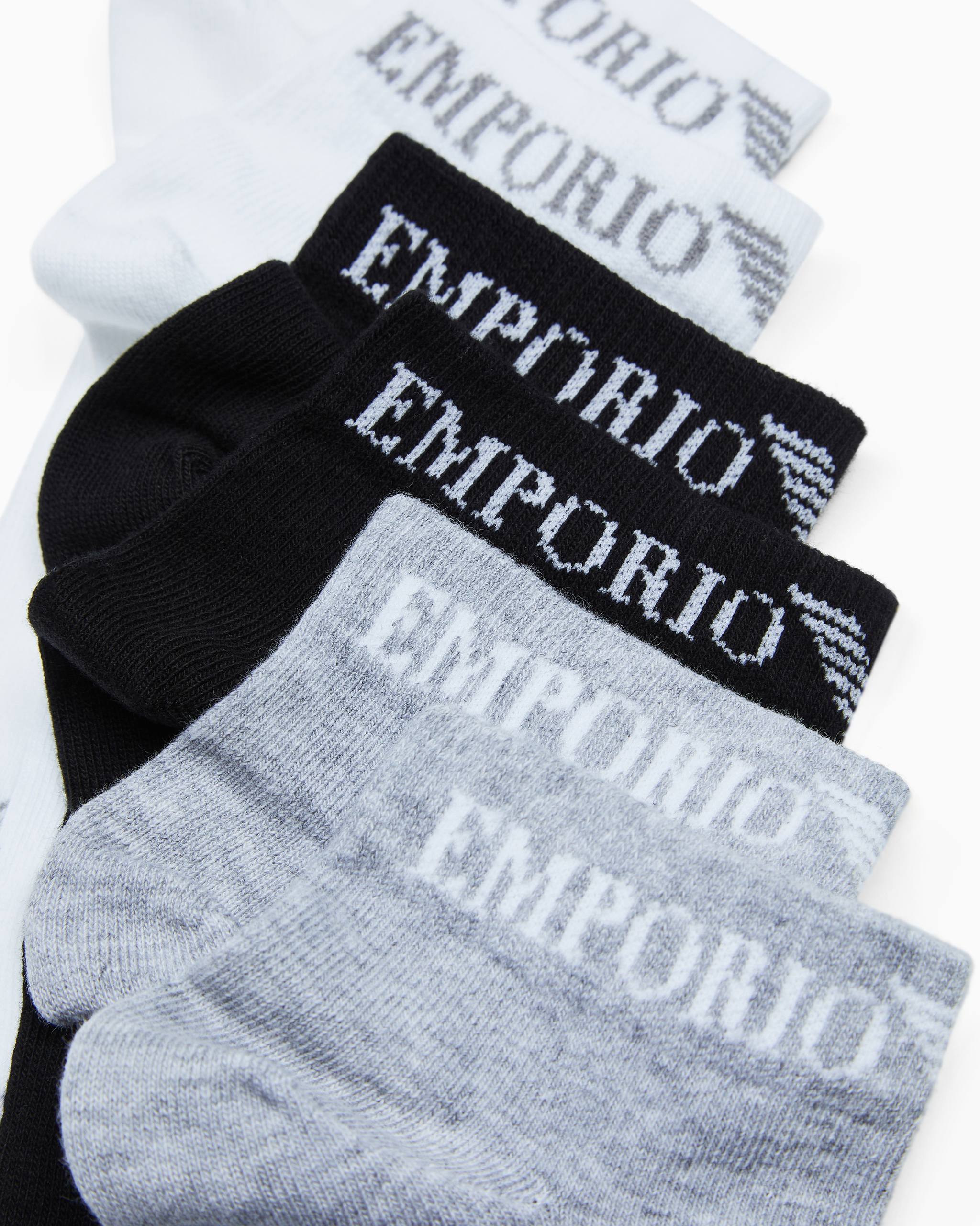 EA7 Emporio Armani Набір шкарпеток Emporio Armani — 3 пари