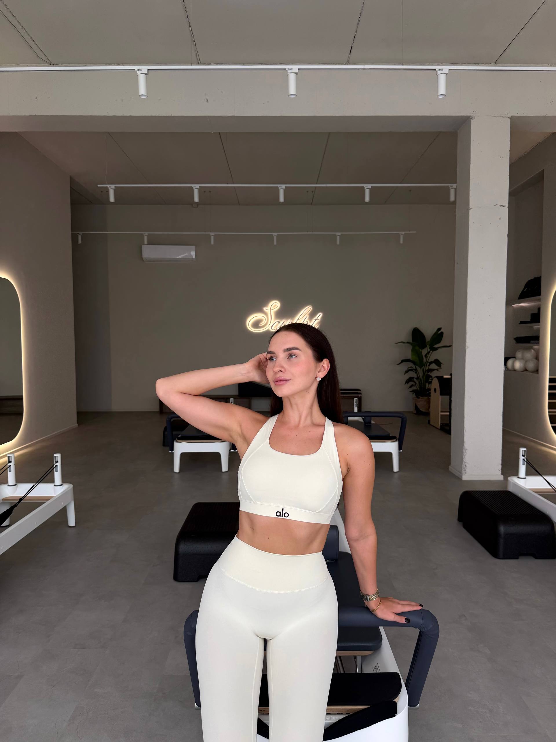 Alo Yoga Спортивний костюм ALO Yoga