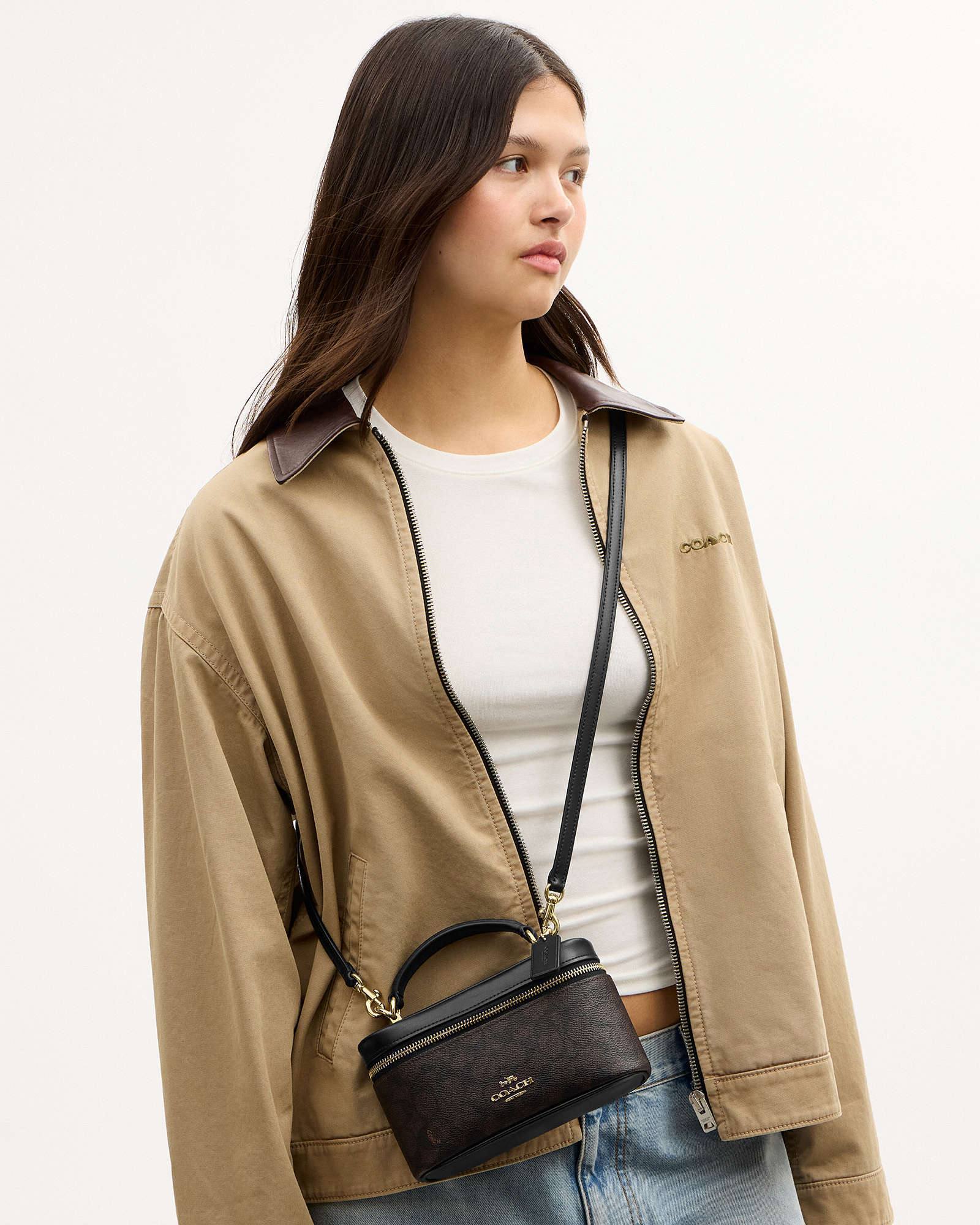 Coach Сумка Coach Rainer Crossbody Bag 18 In Signature Canvas