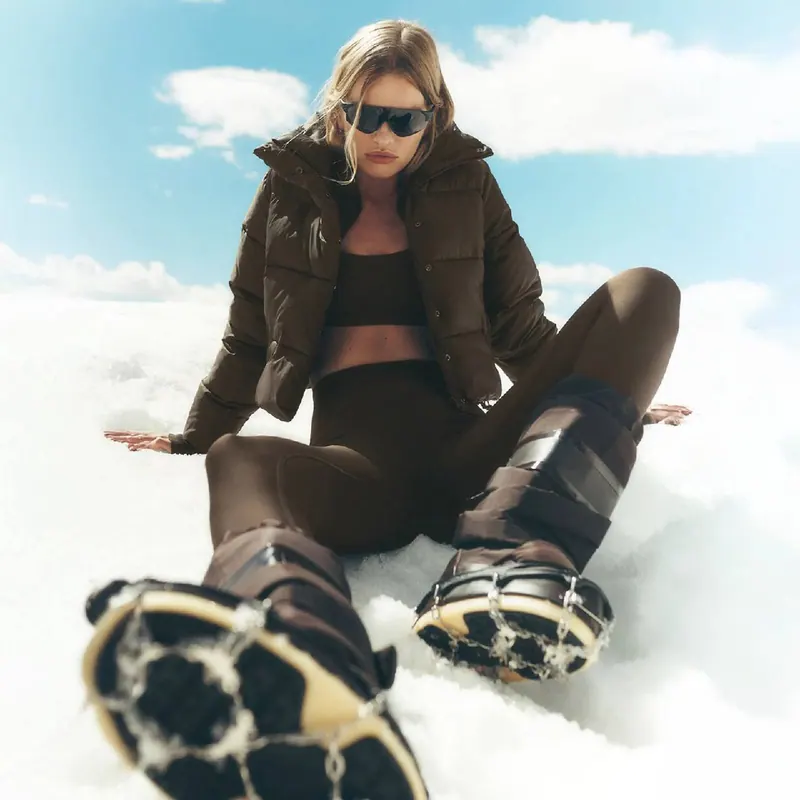 Alo Пуховик Alo Yoga Cropped Puffer Jacket