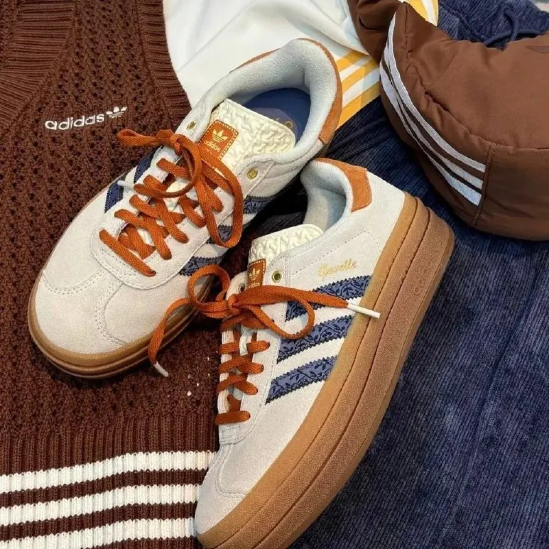 Adidas Жіночі кросівки Adidas Gazelle Bold
