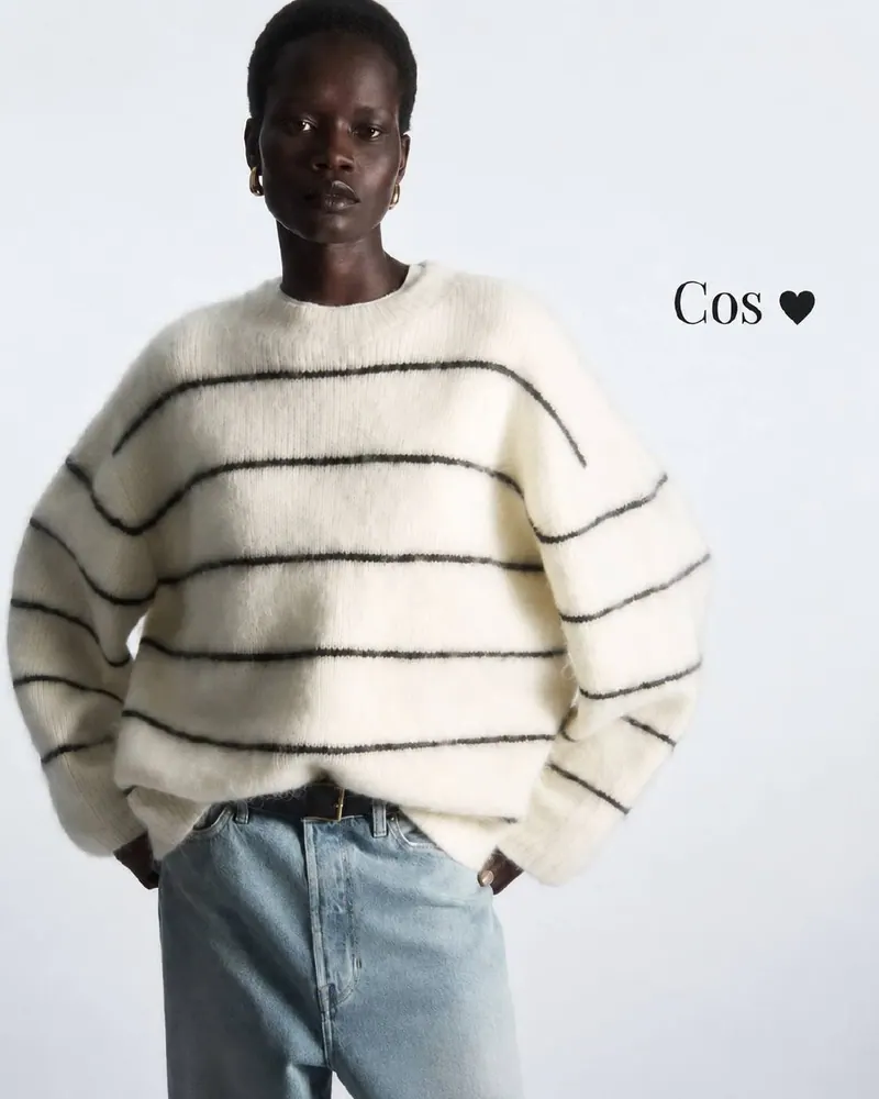 COS Жіночий светр COS