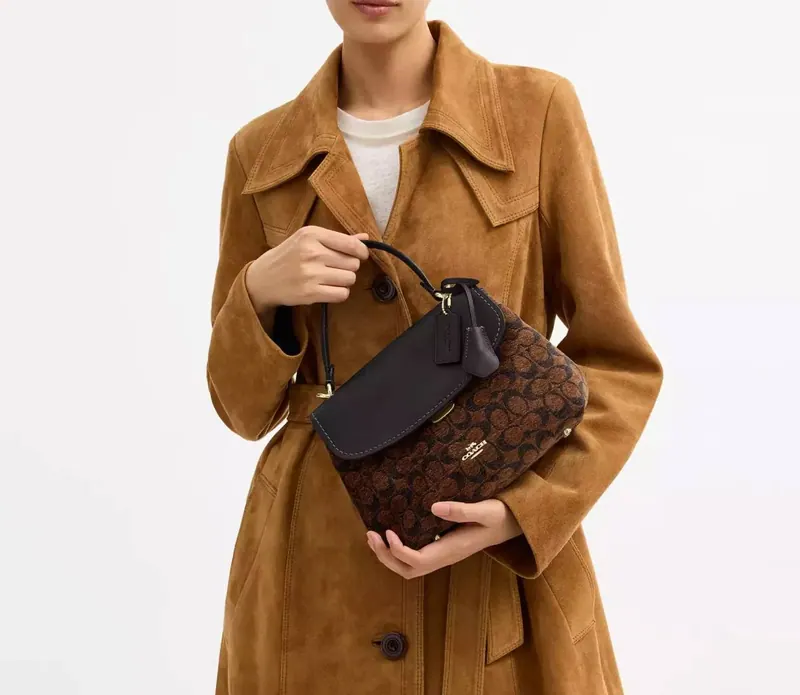 Coach Сумка Coach Eve Shoulder Bag у Signature Canvas