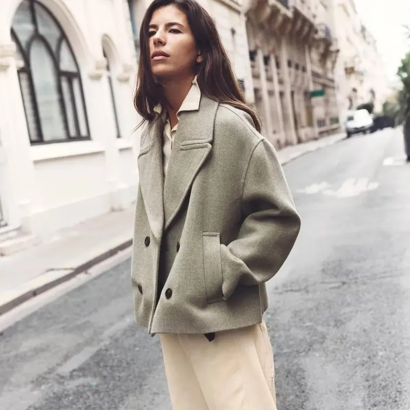 Zara Жіноче коротке пальто Zara