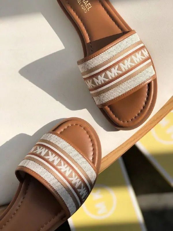 Michael Kors Жіночі шльопанці Michael Kors