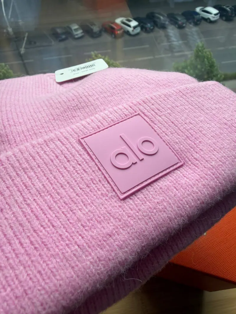 Alo Yoga Everyday Beanie